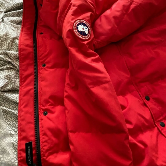 Canada goose coat - Picture 2 of 6